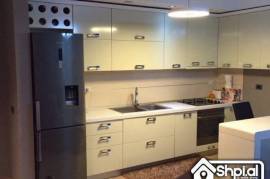 Shitet apartament 2+1!Super Luks,prane Eleonores!!, Venta