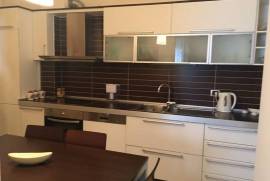 Apartament 2+1, Rr Hoxha Tashim , Shitje