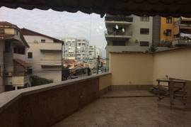 Apartament 1+1, Komuna e Parisit , Vente