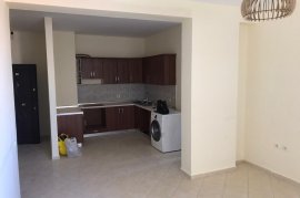 APARTAMENT ME QIRA 2+1 TE SELVIA , Qera