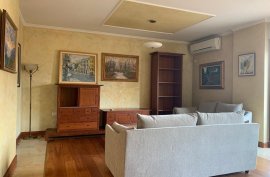 APARTAMENT 3+1 PER QIRA ,SHALLVARET , Ενοικίαση