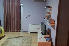 APARTAMENT ME QIRA 2+1  PRANE SPITALIT AMERIKAN 2 , Miete