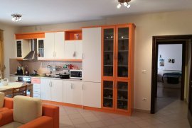 Shitet apartament 2+1 në Lagjen Qemal Stafa, Sale