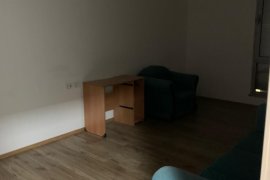 Apartament ne shitje prane Komunes se Parisit, Venta