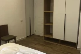 Jepet me qera apartament 1+1, Ενοικίαση