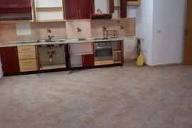 Jepet me qera apartament 2+1, Alquiler