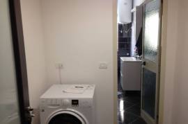 APARTAMENT ME QERA 3+1 TEK BLLOKU!, Ενοικίαση