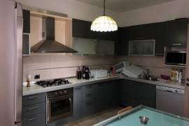 Shitet apartament  3+1 pranë pallateve  “Cabej&quo, Eladás