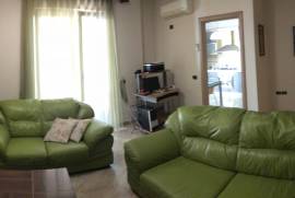 Shitet apartament  3+1 pranë pallateve  “Cabej&quo, Shitje