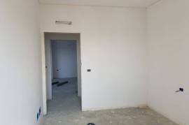 OKAZION Shitet apartament 2+1, Venta