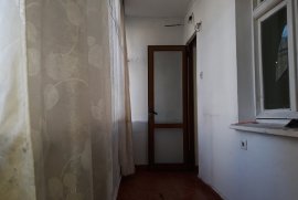 SHITET APARTAMENT NË LAGJEN 16, KORÇË, Sale