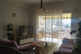 3+1+2WC+3Bllk (Zona E Ambasadave - 21 Dhjetor), Location