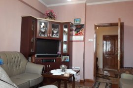 SHITET APARTAMENT 3+1 NË LAGJEN 4, KORÇË, Πώληση