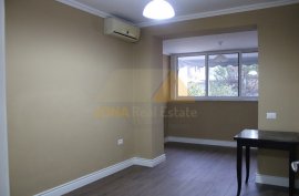 Apartament per zyra me qira ne zonen e Bllokut, Alquiler