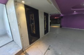 Super Ambient Biznesi (Zogu i Zi) Fasade Xhami , Qera