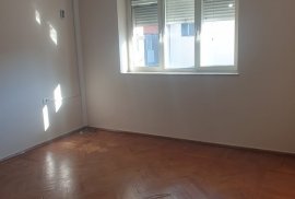 Qera, Apartament 3+1, Myslym Shyri, Tiranë, Huren