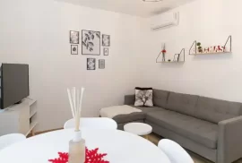 Jepet me qira apartament 2+1 tek ‘’21 Dhjetori’’., Ενοικίαση