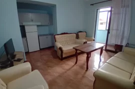 Qera, Apartament 2+1, Stacioni Trenit, 350 Euro, Ενοικίαση