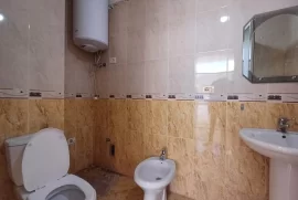 Shitje; Apartament 2+1, Rruga E Barrikadave,178000, Shitje