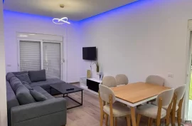 SHITET APARTAMENT 1+1 NE QERRET!, Πώληση