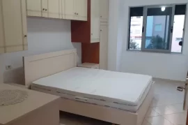 Qira, Apartament 1+1,Yzberisht, 300 Euro, Ενοικίαση