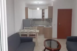 Qira, Apartament 1+1,Yzberisht, 300 Euro, Location
