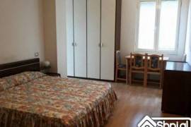 Jepet me qera Apartament 3+1 BLLOK