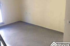 Apartament me Qera mbrapa “ATSH” ne rrug kryesore