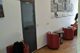 Bar 60 m2 me qera, Affitto