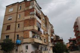 Shitet Apartament me sip. 83 m/2 ne Berat, Πώληση