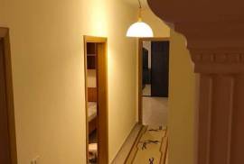 JEPET ME QERA APARTAMENT 2+1 PALLATET 1 MAJI , Qera