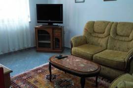 Apartament 2 + 1 me qera ne zonen e Myslym Shyrit , Qera