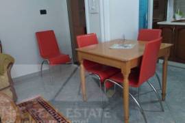 Apartament 2 + 1 me qera ne zonen e Myslym Shyrit , Huren