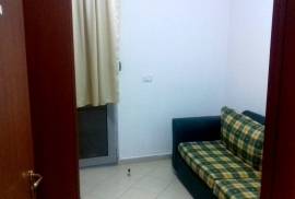 Jepet me qera apartament 2+1 ne rr. "Kavajes&, Affitto