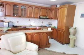 Apartament me qera ditore tek stacioni i Strenit