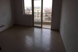 JEPET ME QIRA APARTAMENT 1+1 TEK STACIONI TRENIT!, Huren