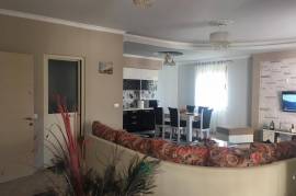 Shitet apartament 2+1 tek “Fresku”. , Πώληση