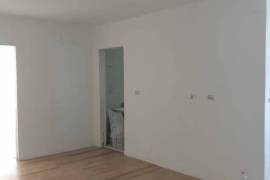 Shitet apartament 1+1, 65m2, Laprake, Sale