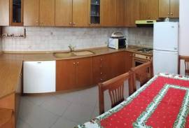 Apt 2+1+ Garazhd tek Rr. e Barrikadave , Qera