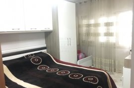 Shitet Apartament 1+1 ne Yzberish, Sale