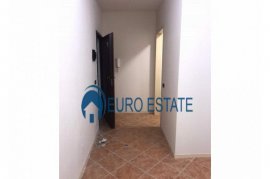 Tirane, shes apartament Kati 2, 40 m² 46.000 Euro , Verkauf