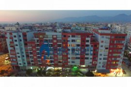 Tirane, shes apartament 2+1, 84.500 Euro Yzberisht, Πώληση