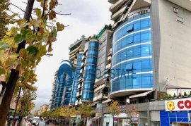 Tirane, jap me qera apartament 350 Euro Rr Dibres, Alquiler