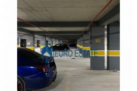 Tirane, shes garazh, 13 m² 12.500 Euro Don Bosko