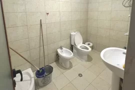 Apartament ne shitje, Venta