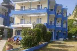 Halkidiki Greqi SHITET Hotel 600m² me 19 dhoma.