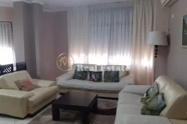 Qera, Apartament 2+1, Ali Demi, 400 Euro/Muaj, Qera