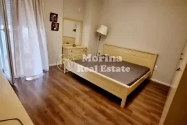 Qera, Apartament 3+1 ,Ruga E Kavajes, 950 Euro/Mua, Affitto