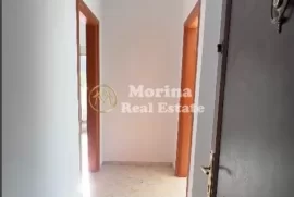 Qera, Apartament 2+1+2, Bulevardi I Ri , 400 Euro/, Qera