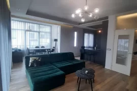 Apartament 2+1 me qira Kopshti Botanik, Miete
